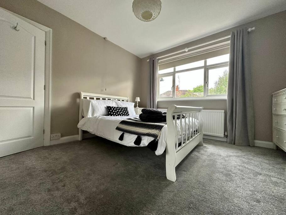 Stunning 5 Bed House In Chapel Allerton, Sleeps 9 ليدز المظهر الخارجي الصورة